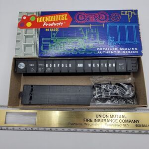 Roundhouse Products Ho Gauge 50' Gondola kit #1693